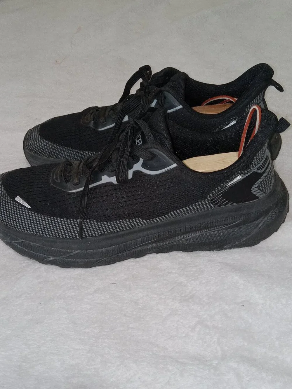KRICELY Men's Trail Running Shoes Black Mesh Hiking Sneakers EU 45 US 11 R008